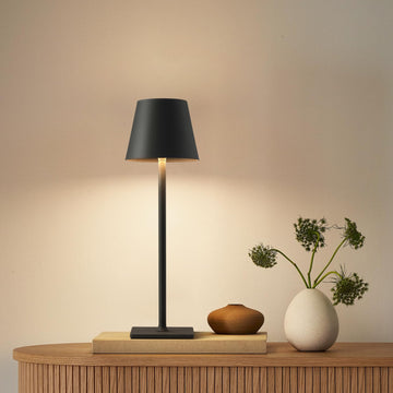 Metal Cordless Table LED Lamp