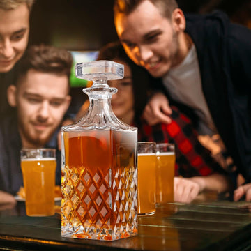 Whiskey Decanter with Stopper - 850 ml